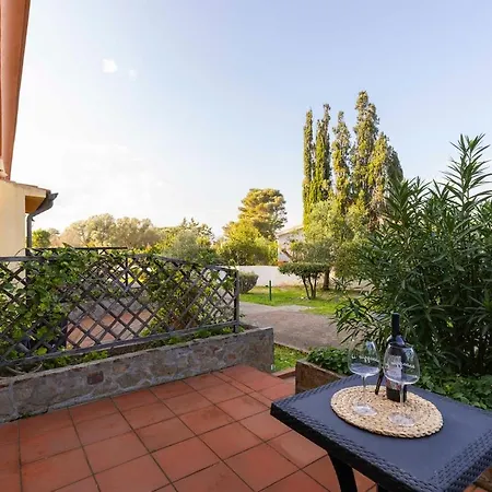 Beachfront, New & Modern Apartment, Murta Maria *
